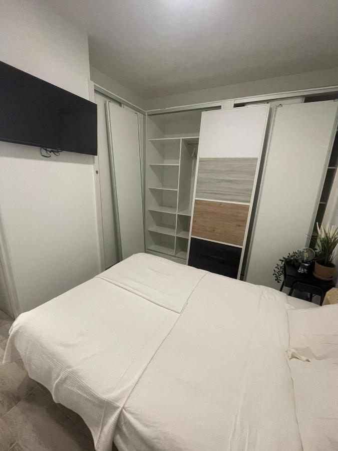 Apartamentos Jap Villaamil マドリード エクステリア 写真